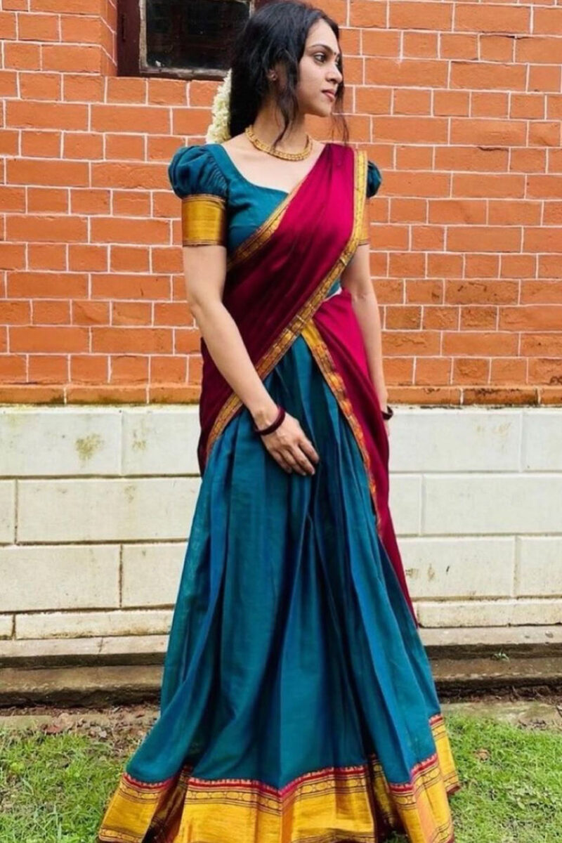 Narayanapet Blue Dhavani Set
