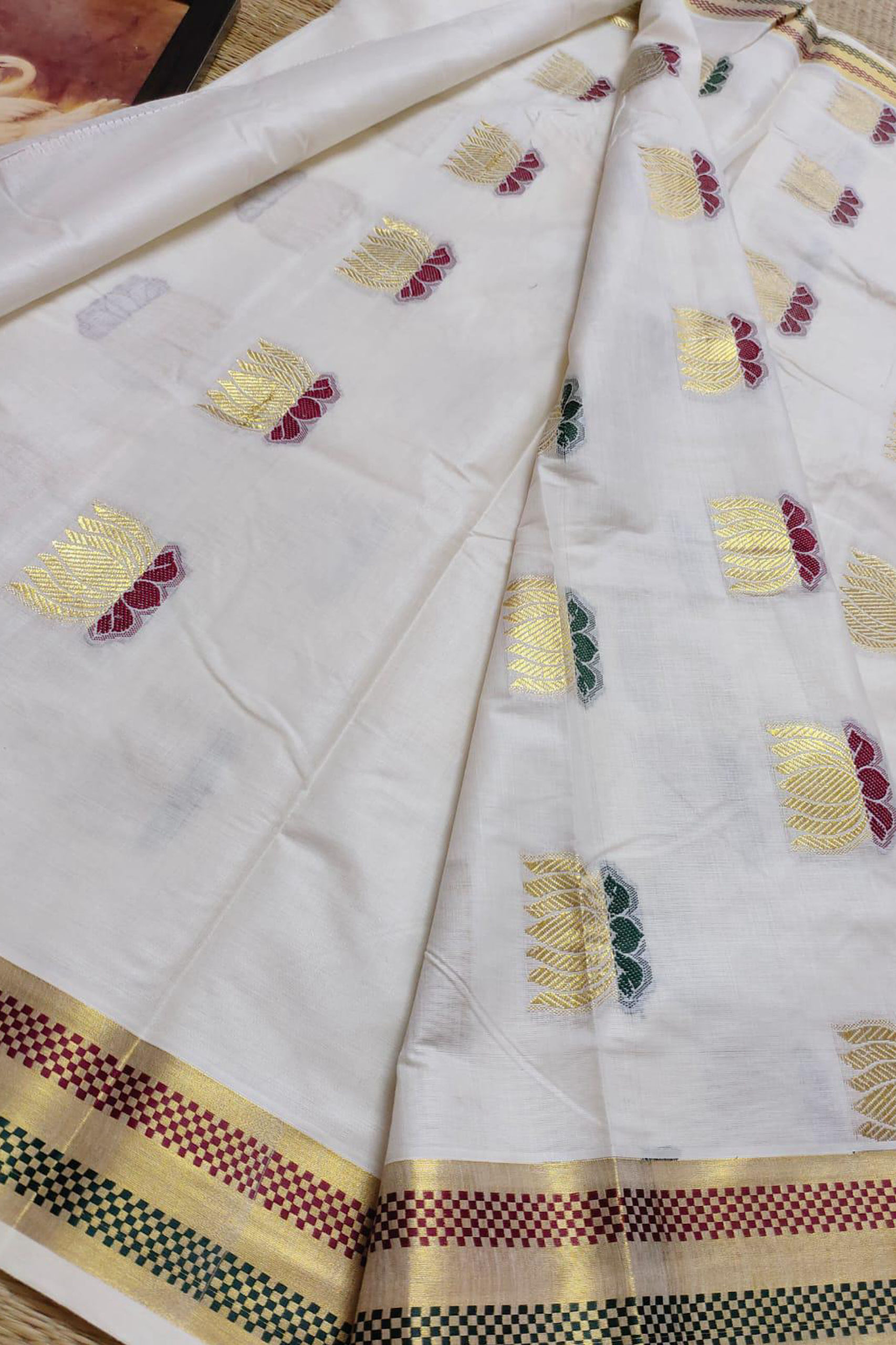 Lotus Weaving Cotton Saree