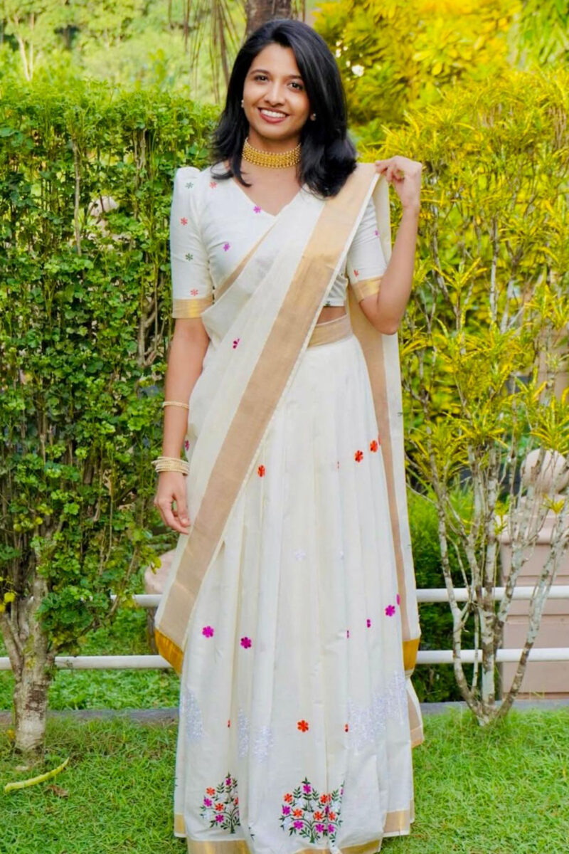 Kasavu Embroidery Dhavani