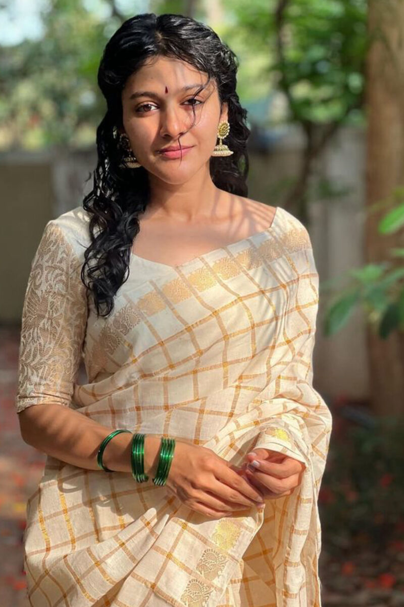 Kasavu Sungudi Check Saree