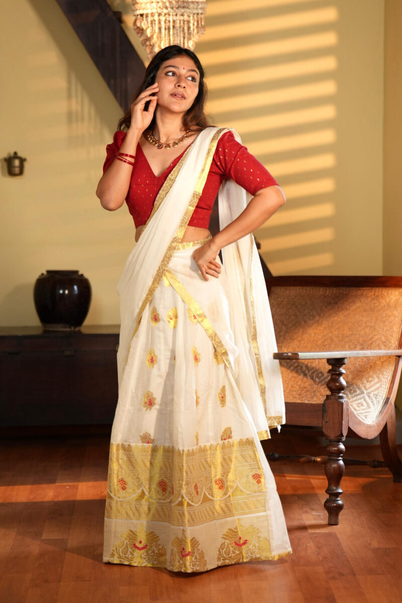 Kasavu Red Gold dot Dhavani Set