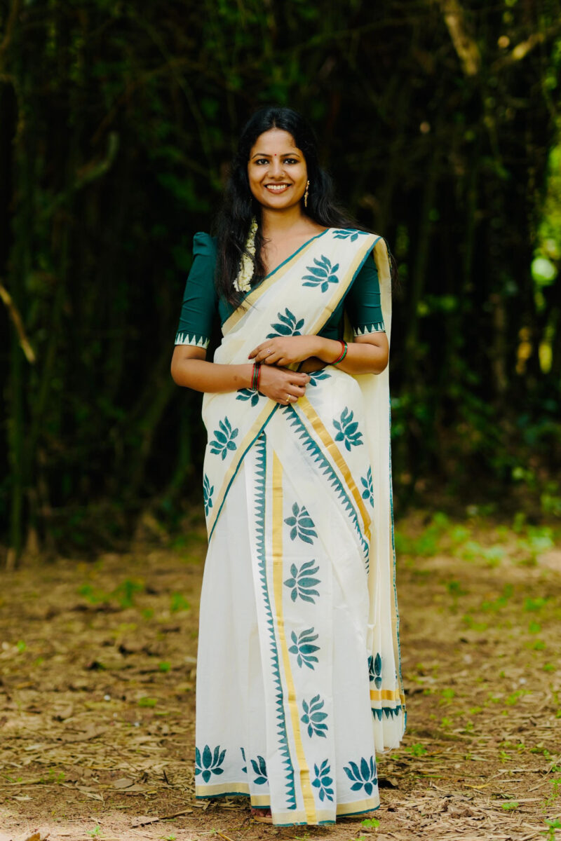 Green Lotus Set Mundu