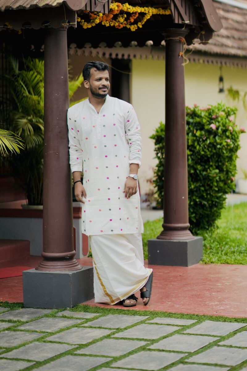 Cotton Kasavu Embroidered Men’s Kurta