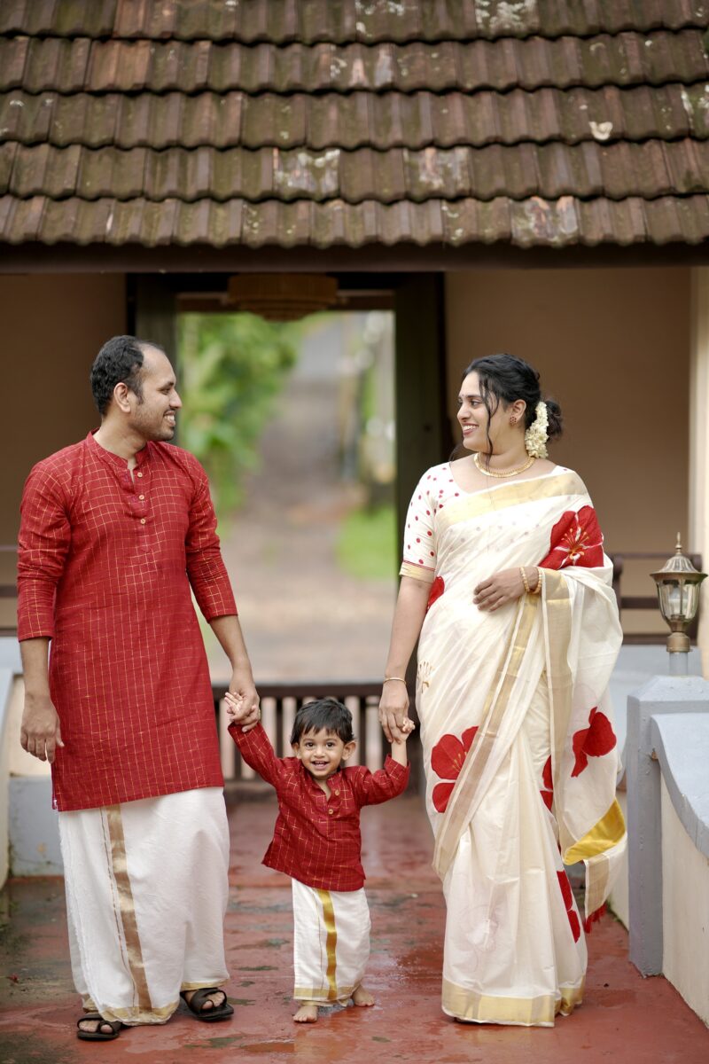Kerala Kasavu Embroidery Saree With Men’s and Baby Boy’s Cotton Lurex Check Kurta