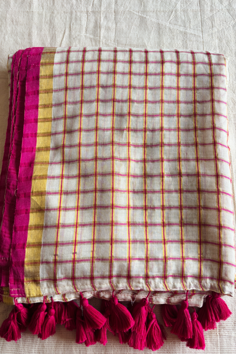 Mul Cotton Pink Zari Weaving Saree